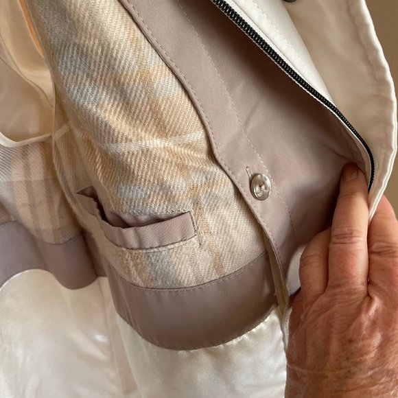 COLDWATER CREEK Vest. Off-white. Large. - Picture 5 of 7